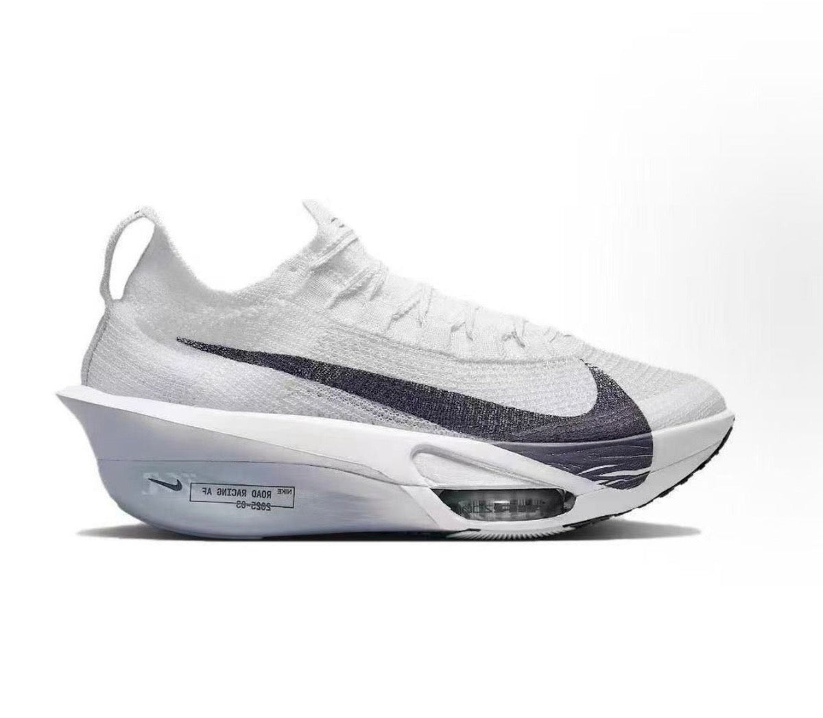 נעלי Nike ZOOMX Vaporfly white מקוריות בעיצוב אופנתי עכשווי לקידום אתר
