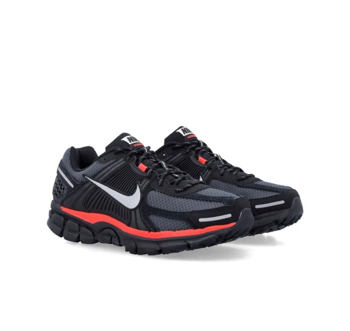 Nike Zoom Vomero 5 Black Red