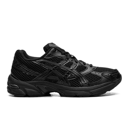 נעלי ASICS Gel 1130 triple black מקוריות בעיצוב אופנתי עכשווי לקידום אתר
