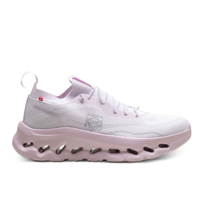 נעלי On Cloudtilt X LOEWE pink מקוריות בעיצוב אופנתי עכשווי לקידום אתר