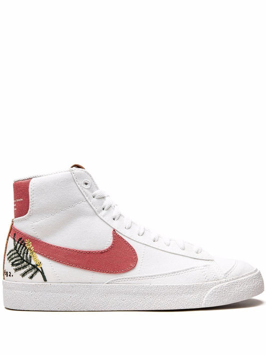 נעלי Nike Blazer Mid 77 Sneakers מקוריות בעיצוב אופנתי עכשווי לקידום אתר
