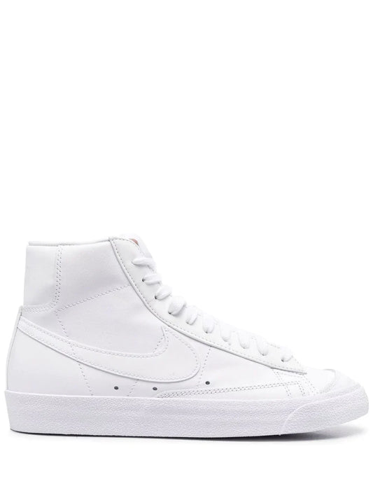 נעלי Nike Blazer Mid 77 Sneakers מקוריות בעיצוב אופנתי עכשווי לקידום אתר