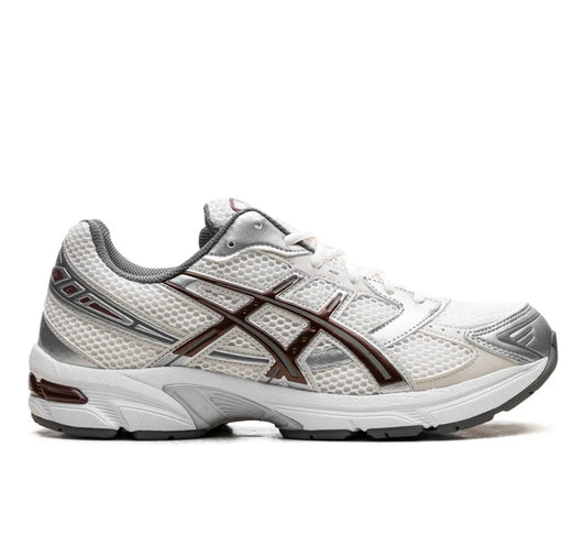 נעלי ASICS Gel 1130 silver black מקוריות בעיצוב אופנתי עכשווי לקידום אתר