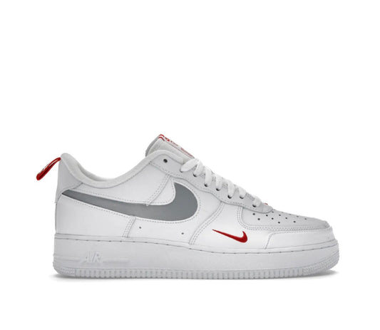 נעלי Nike AIR FORCE 1 מקוריות בעיצוב אופנתי עכשווי לקידום אתר