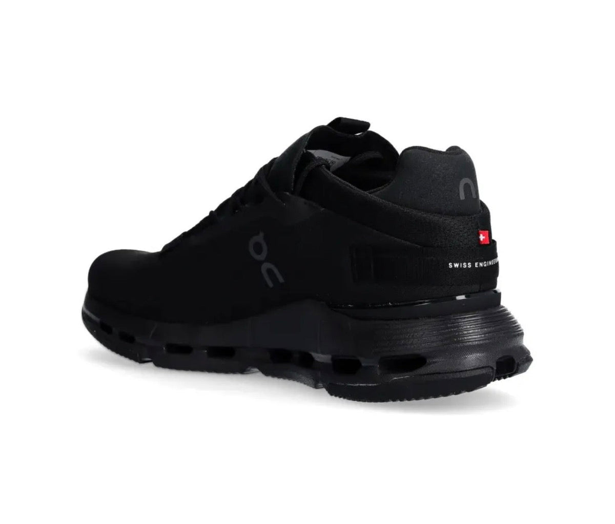 On Cloudnova Black