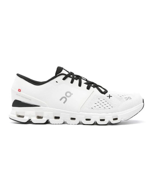 נעלי On Cloud 5.0 White Black מקוריות בעיצוב אופנתי עכשווי לקידום אתר
