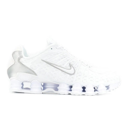 נעלי Nike Shox White grey מקוריות בעיצוב אופנתי עכשווי לקידום אתר