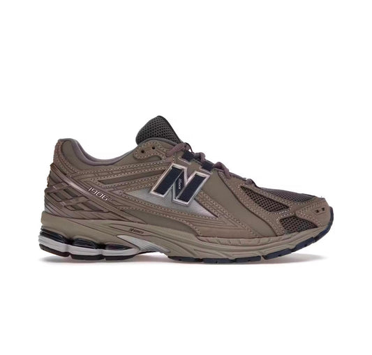 נעלי New Balance 1906R
Grey Indigo מקוריות בעיצוב אופנתי עכשווי לקידום אתר