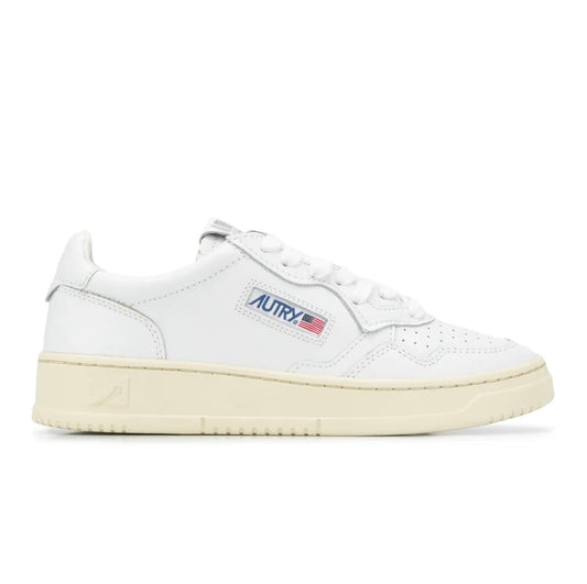 נעלי Autry White מקוריות בעיצוב אופנתי עכשווי לקידום אתר