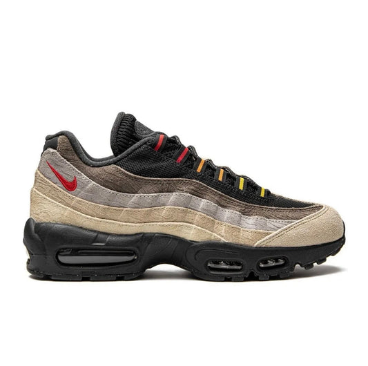 נעלי Nike air Vapormax 95’ מקוריות בעיצוב אופנתי עכשווי לקידום אתר