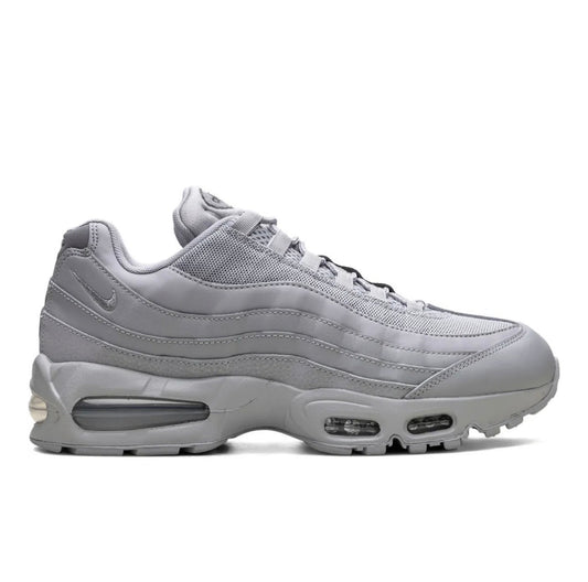 נעלי Nike air Vapormax 95’ grey מקוריות בעיצוב אופנתי עכשווי לקידום אתר