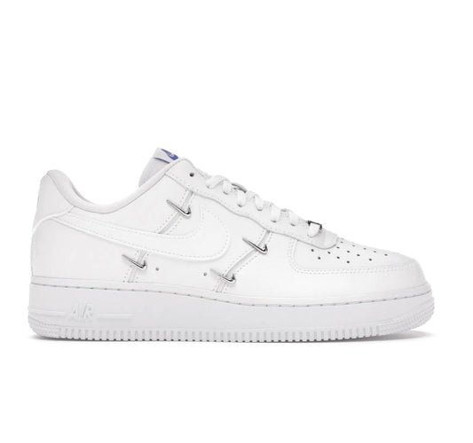 נעלי Nike AIR FORCE 1 מקוריות בעיצוב אופנתי עכשווי לקידום אתר