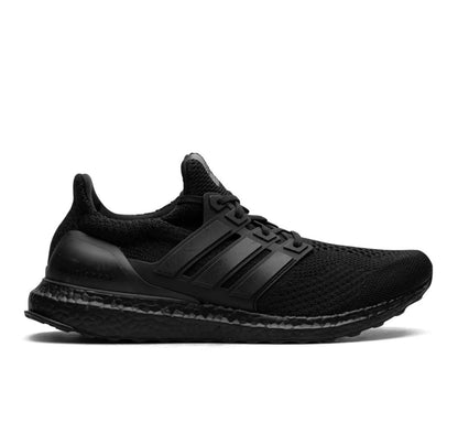 נעלי Adidas Ultra Boost Black מקוריות בעיצוב אופנתי עכשווי לקידום אתר
