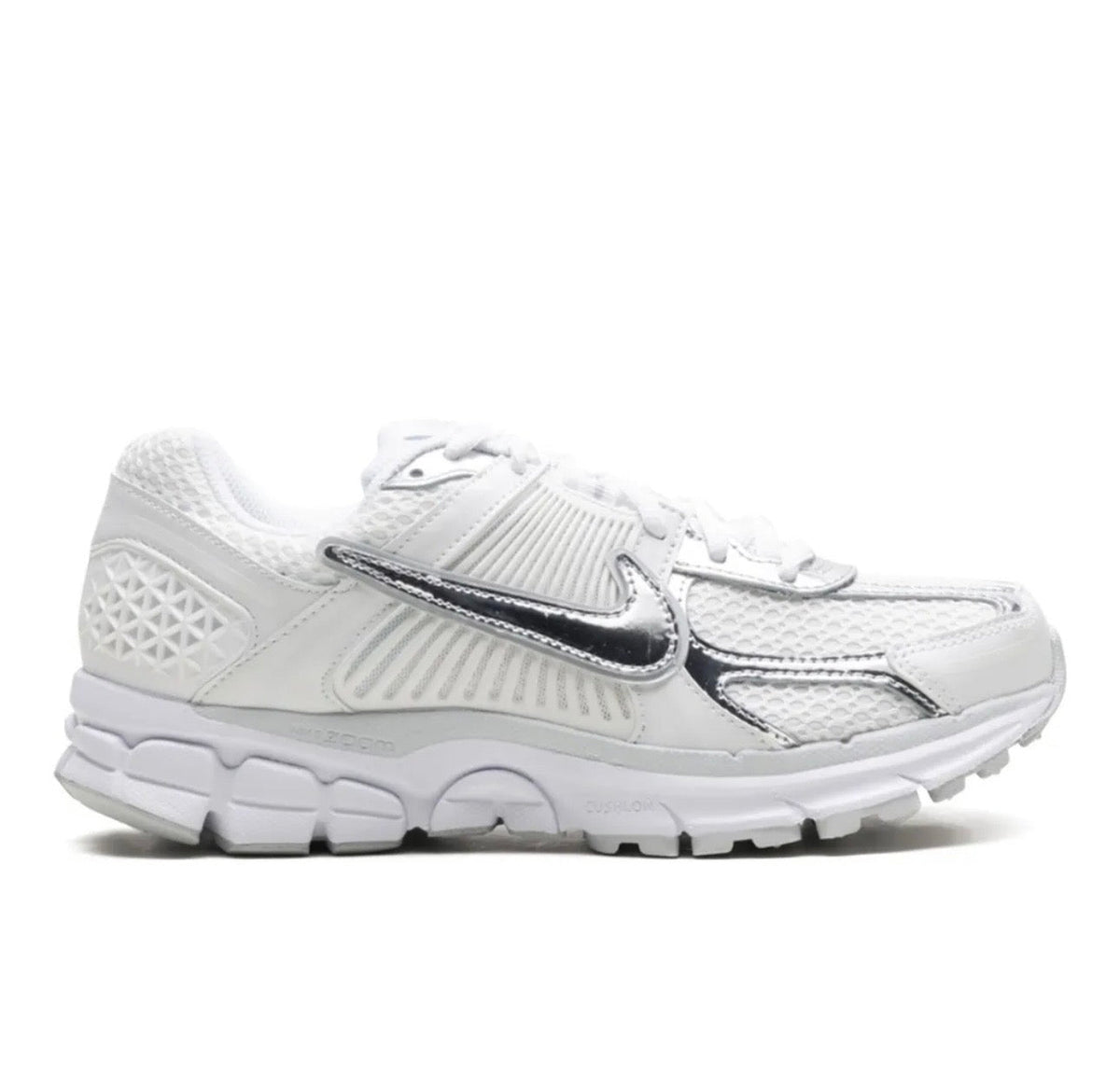 נעלי Nike Zoom Vomero 5 Silver White מקוריות בעיצוב אופנתי עכשווי לקידום אתר
