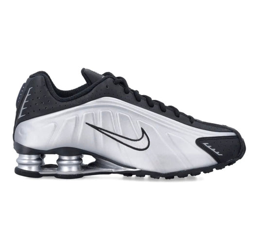 נעלי Nike Shox R4 Silver Black מקוריות בעיצוב אופנתי עכשווי לקידום אתר