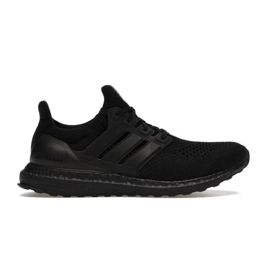 נעלי Adidas Ultra Boost Black מקוריות בעיצוב אופנתי עכשווי לקידום אתר