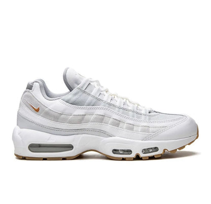 נעלי Nike air Vapormax 95’ white מקוריות בעיצוב אופנתי עכשווי לקידום אתר