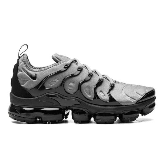 נעלי Nike Vapormax grey מקוריות בעיצוב אופנתי עכשווי לקידום אתר