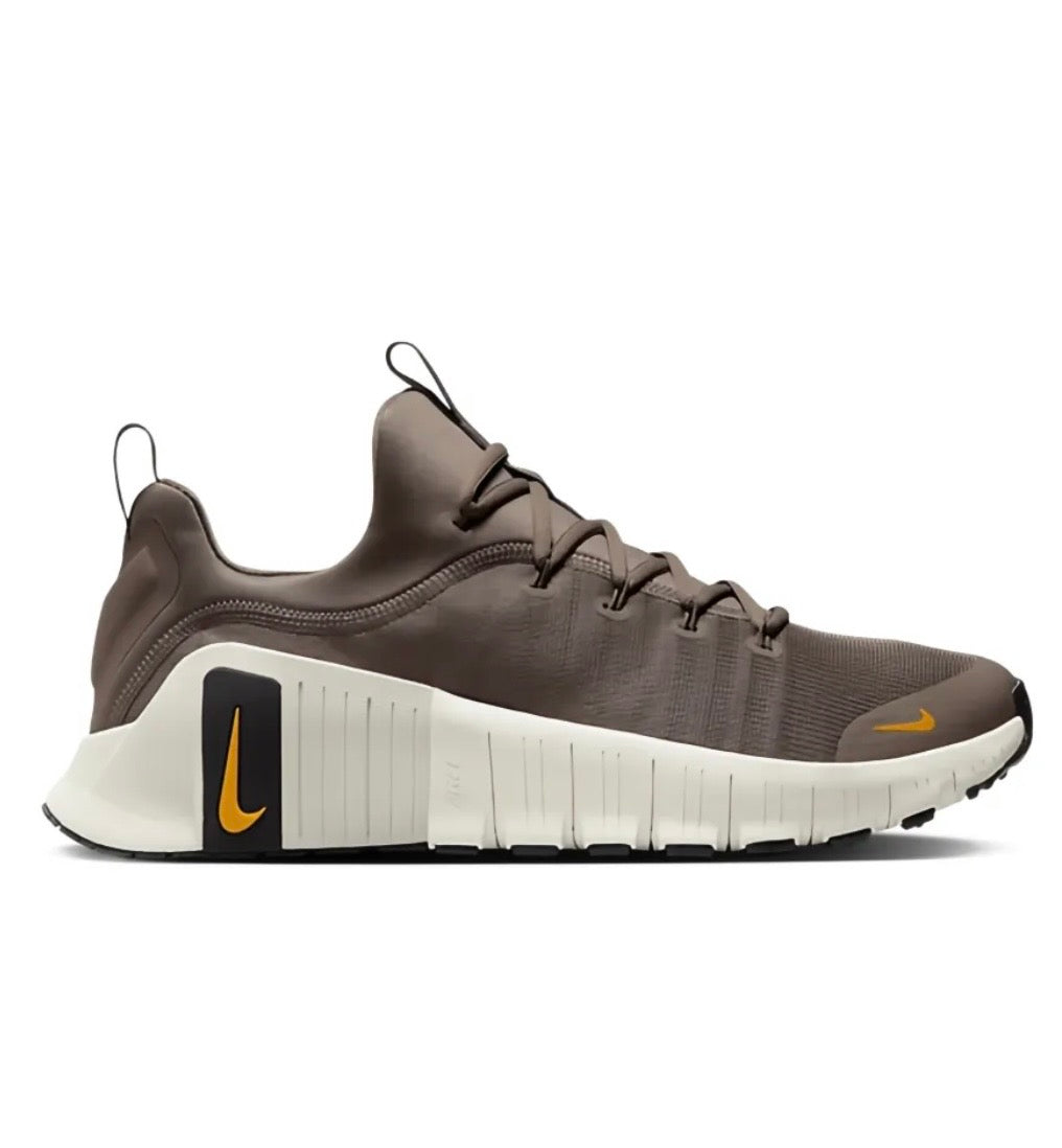 נעלי Nike free metcon brown מקוריות בעיצוב אופנתי עכשווי לקידום אתר