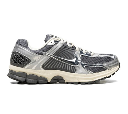 נעלי Nike Zoom Vomero 5 Grey Silver מקוריות בעיצוב אופנתי עכשווי לקידום אתר