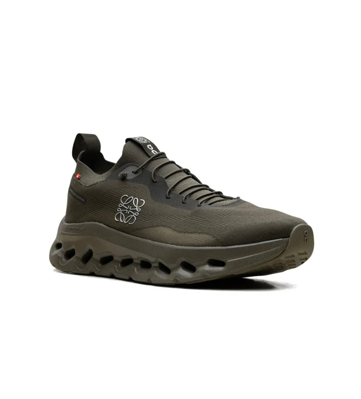 On Cloud X Loewe Black