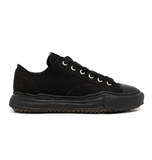 נעלי Maison Mihara Black מקוריות בעיצוב אופנתי עכשווי לקידום אתר
