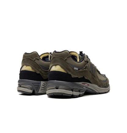 New Balance 2002R “Protraction Pack” khaki