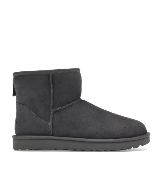 נעלי Ugg classic ultra suede ankle boots grey מקוריות בעיצוב אופנתי עכשווי לקידום אתר
