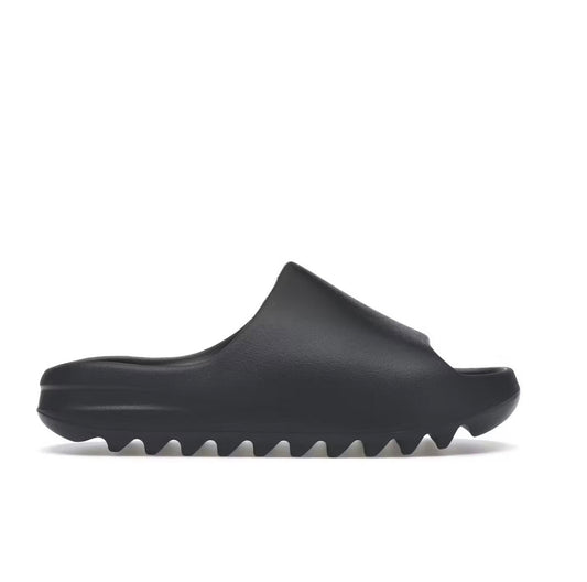 נעלי adidas Yeezy Slide Onyx מקוריות בעיצוב אופנתי עכשווי לקידום אתר